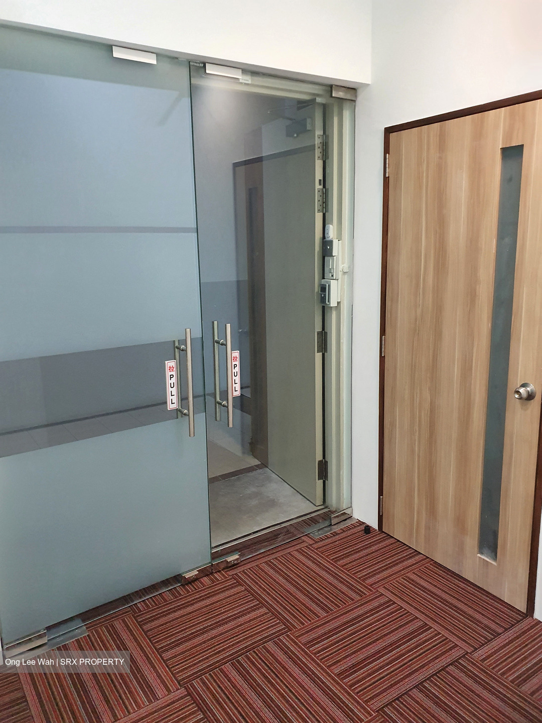 Midview City (D20), Office #549122181